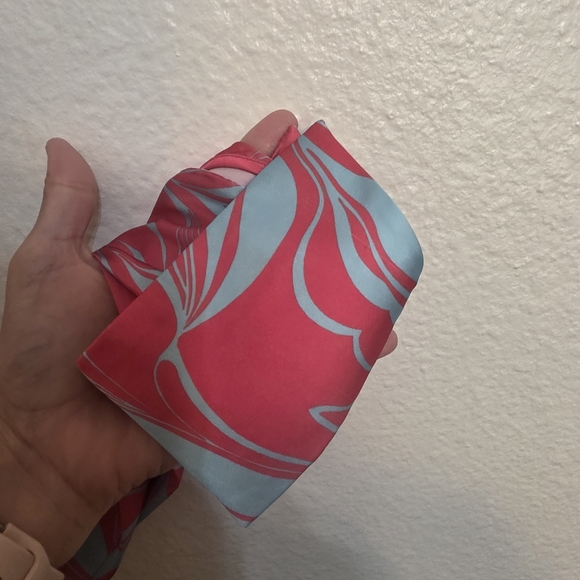 Stylish Pink and Blue Women's Top - Picture 4 of 5